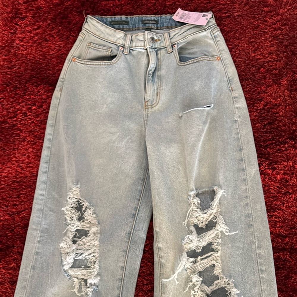 NWT distressed jeans